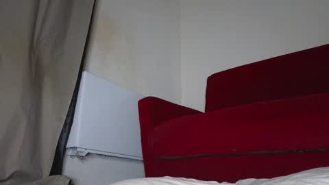 Snapshot of elisa_bright chatting on 11-18-25, 07:13 Tati online show from 11-18-25, 07:13