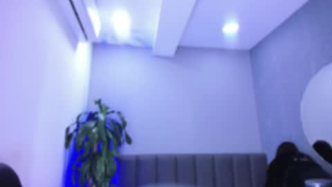 Elisa online show from 02-18-25, 02:49