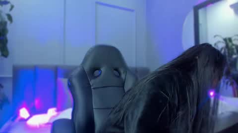 Elisa online show from 09-29-25, 08:35