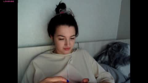 elisa_dove208 online show from 11-14-25, 06:01