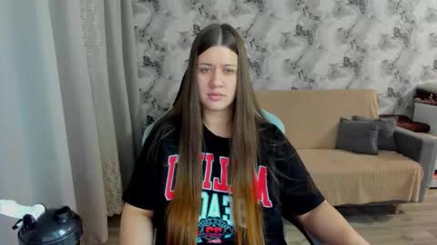 Aletta Oushen online show from 10-07-25, 12:24