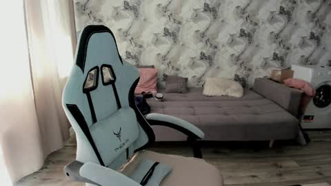 Aletta Oushen online show from 04-01-26, 10:16