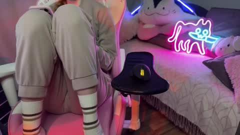 Elisa North online show from 09-28-25, 11:59