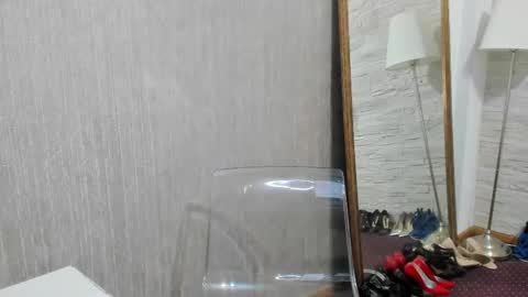 Snapshot of elisabaxter chatting on 02-14-25, 06:02 Maria online show from 02-14-25, 06:02