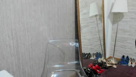 Snapshot of elisabaxter chatting on 03-07-25, 05:40 Maria online show from 03-07-25, 05:40