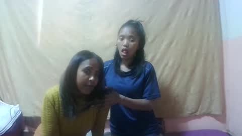 Snapshot of elisabet88 chatting on 09-10-25, 06:02 elisabet88 online show from 09-10-25, 06:02