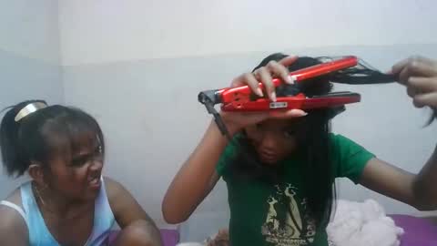 Snapshot of elisabet88 chatting on 10-10-25, 06:12 elisabet88 online show from 10-10-25, 06:12