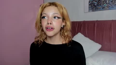 Snapshot of elisabethflores chatting on 06-25-26, 05:23 elisabethflores online show from 06-25-26, 05:23