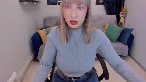 Snapshot of elisabethmills chatting on 01-01-25, 11:49 Elisabeth online show from 01-01-25, 11:49