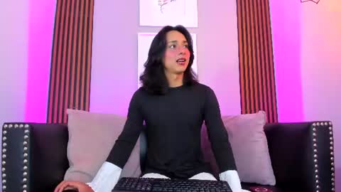 Elisa Sue online show from 07-19-26, 01:53