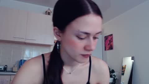 Snapshot of eliscuteblonde chatting on 03-14-26, 04:29 Elis online show from 03-14-26, 04:29