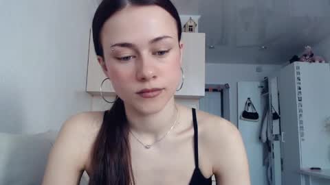Snapshot of eliscuteblonde chatting on 04-01-26, 05:19 Elis online show from 04-01-26, 05:19
