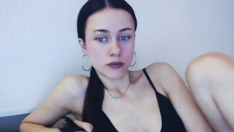 Snapshot of eliscuteblonde chatting on 04-02-26, 05:16 Elis online show from 04-02-26, 05:16