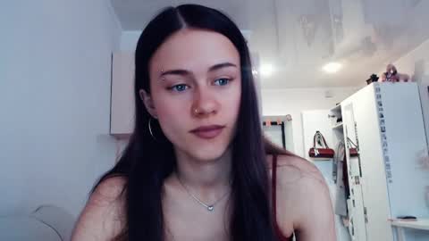Snapshot of eliscuteblonde chatting on 04-09-26, 05:18 Elis online show from 04-09-26, 05:18