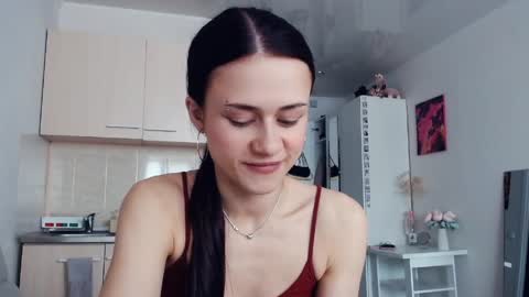 Snapshot of eliscuteblonde chatting on 04-11-26, 07:45 Elis online show from 04-11-26, 07:45