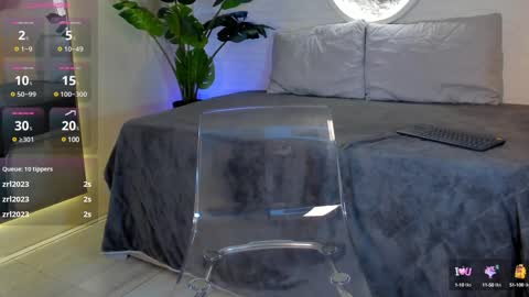 Snapshot of elise_diamond chatting on 01-11-25, 04:06 Elise diamond online show from 01-11-25, 04:06