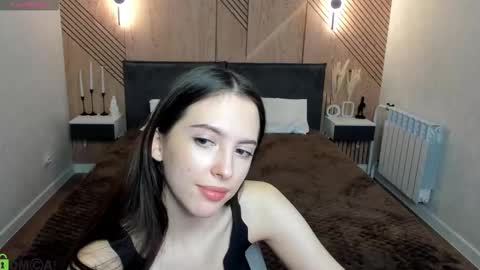 Elise online show from 03-13-26, 01:23