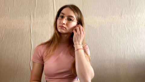 Elisabet online show from 04-16-26, 09:32