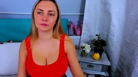 Elise online show from 11-08-25, 08:14