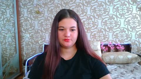 Snapshot of elisesmuse chatting on 07-19-26, 07:34 elisesmuse online show from 07-19-26, 07:34