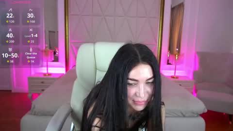 elisevelour online show from 04-22-26, 12:28