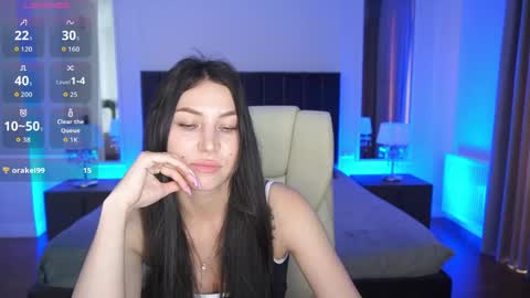 Snapshot of elisevelour chatting on 05-21-26, 12:56 elisevelour online show from 05-21-26, 12:56