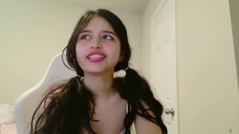 Snapshot of elisparadisex chatting on 11-08-25, 06:40 eli 3 online show from 11-08-25, 06:40