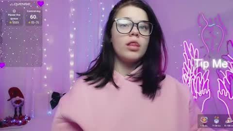 Eliss online show from 12-16-25, 07:24