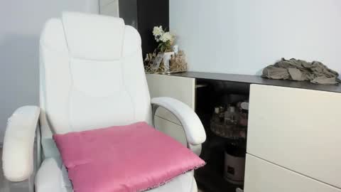 Snapshot of elissavibe chatting on 02-03-25, 02:02 Elisa  Promotion   online show from 02-03-25, 02:02