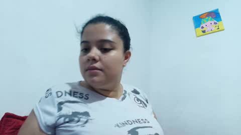 Snapshot of elisuarez_ chatting on 12-14-25, 08:52 Eliss online show from 12-14-25, 08:52
