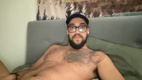 Snapshot of elitealex87 chatting on 05-18-26, 09:26 elitealex87 online show from 05-18-26, 09:26