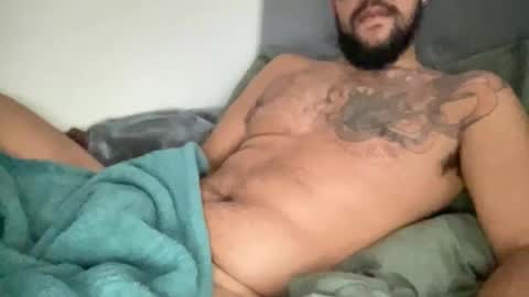 Snapshot of elitealex87 chatting on 05-19-26, 04:30 elitealex87 online show from 05-19-26, 04:30