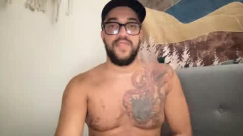 Snapshot of elitealex87 chatting on 06-14-26, 06:59 elitealex87 online show from 06-14-26, 06:59