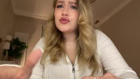 Stephanie online show from 04-01-26, 08:17