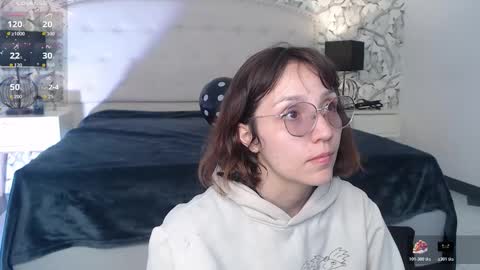 Eliza online show from 10-26-25, 07:31