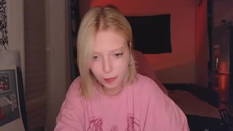 Elizabeth online show from 09-30-25, 05:18