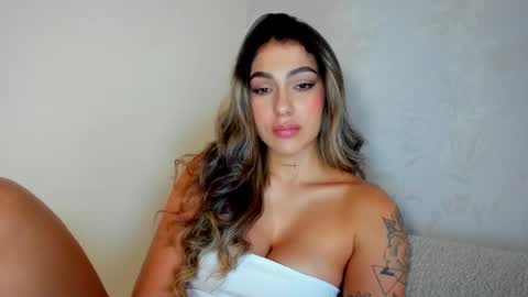 Snapshot of eliza_sanz chatting on 11-10-25, 10:31 My name is ElizaPVT is open online show from 11-10-25, 10:31