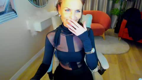 Snapshot of elizabe_th chatting on 02-16-25, 07:26 Elizabethangel online show from 02-16-25, 07:26