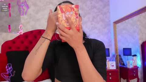 Snapshot of elizabet_taylor_ chatting on 11-10-25, 02:16 Elizabet Taylor online show from 11-10-25, 02:16