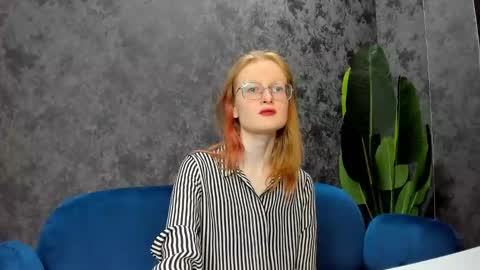 Elizabeth online show from 02-03-25, 08:02