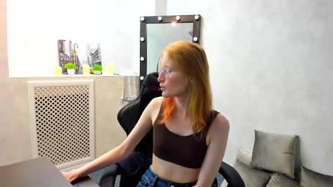 Elizabeth online show from 02-12-25, 11:18