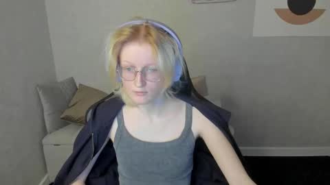 Elizabeth online show from 09-14-25, 08:13