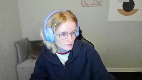 Elizabeth online show from 09-22-25, 12:56