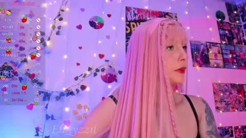 Snapshot of elizabeth_jing chatting on 05-26-26, 04:14 Independent Model online show from 05-26-26, 04:14