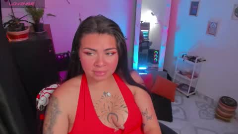 Snapshot of elizabeth_martinez98 chatting on 01-06-26, 04:00 Elizabeth Martinez online show from 01-06-26, 04:00