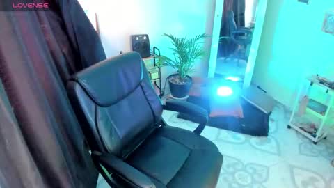 Elizabeth Martinez online show from 03-11-26, 02:12