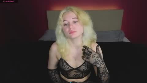 Elizabeth online show from 05-30-26, 07:33