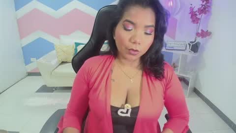 Elizabeth  online show from 04-25-26, 12:19