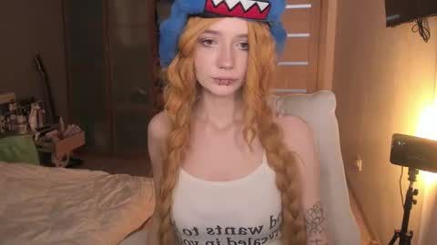 Snapshot of elizabethbritanny chatting on 03-01-26, 03:52 Adele online show from 03-01-26, 03:52