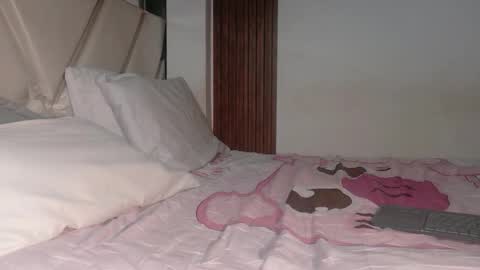 Snapshot of elizabethcampbell chatting on 10-22-25, 11:04 Lizzy online show from 10-22-25, 11:04